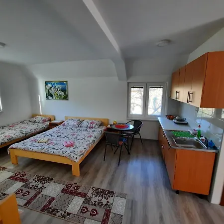Na Drini B&B 포차